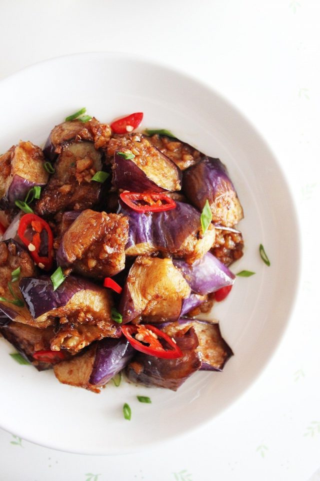 Stirfried Brinjal with Garlic & Dried Shrimp Foodelicacy
