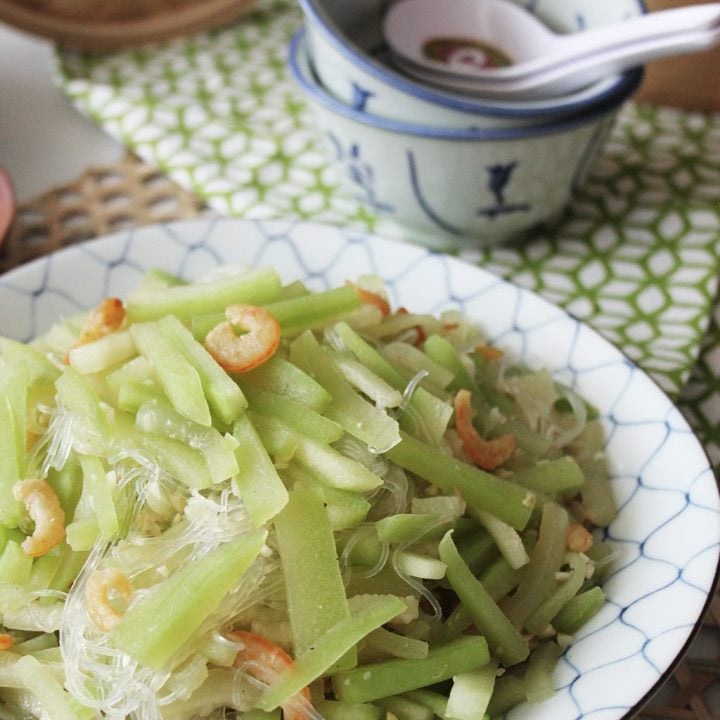 stir fried hairy gourd with mung bean vermicelli