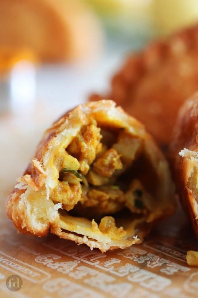 Chicken Curry Puffs {Just like Old Chang Kee} Foodelicacy