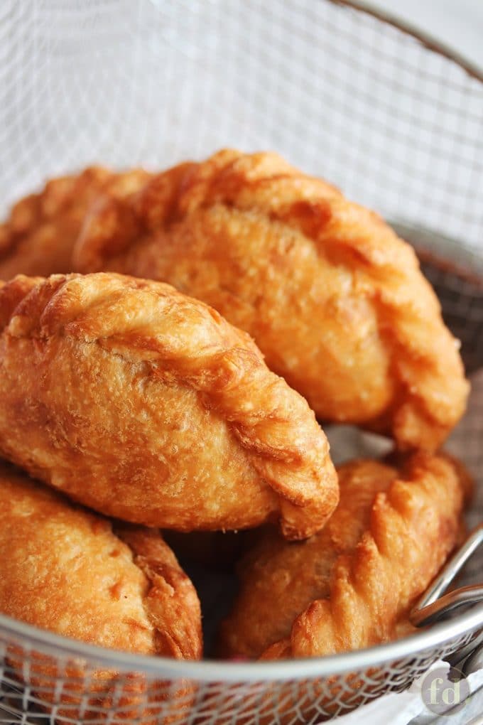 Deepfried Chicken Curry Puffs Foodelicacy