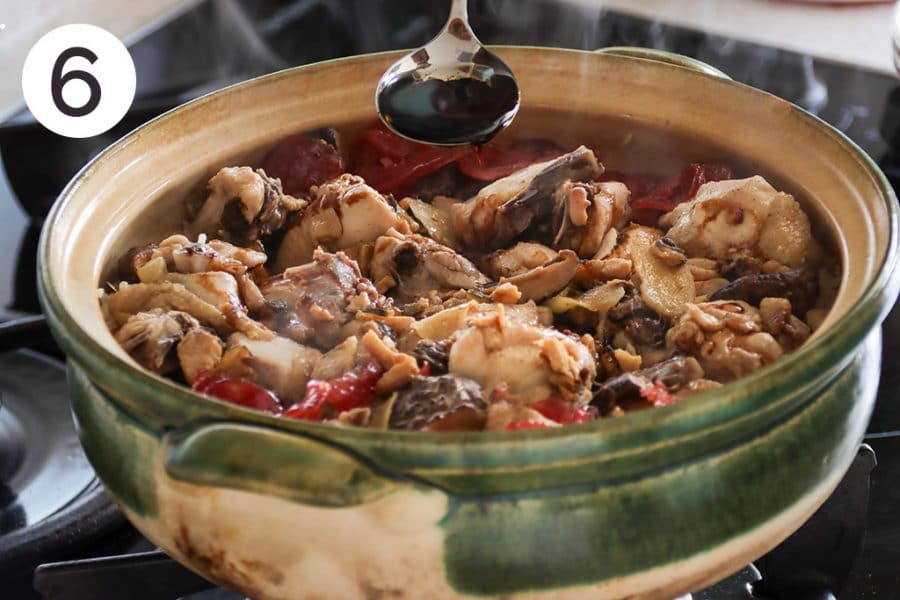 How to cook claypot chicken rice just like your favourite hawker dish
