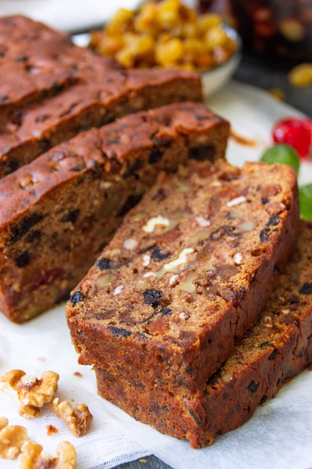 How to Make Rich &amp; Moist Fruit Cake - Foodelicacy