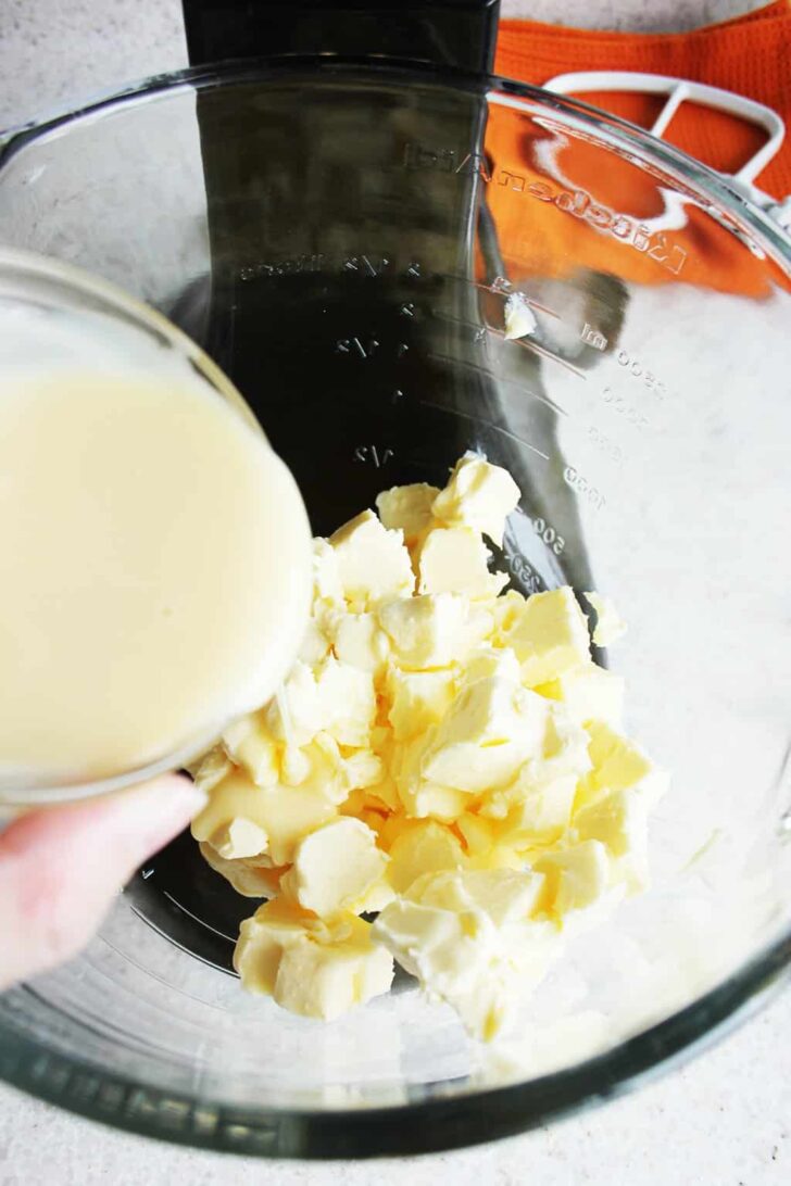 Very Rich Butter Cake {with Video} Foodelicacy